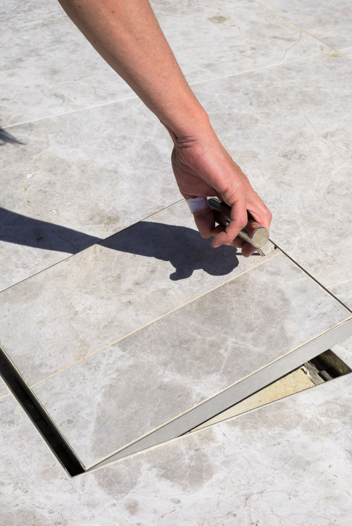 HIDE Access Cover partially removed by using the safety key