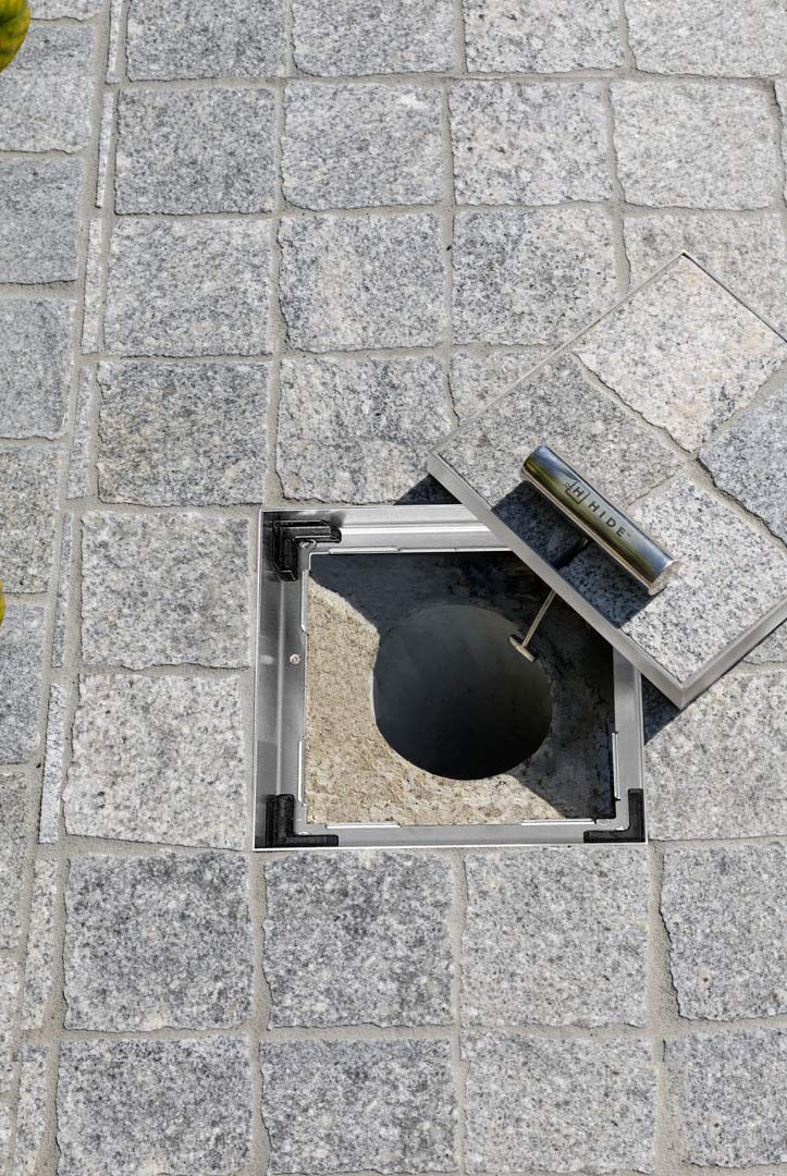 HIDE Access Cover with cobblestone infill