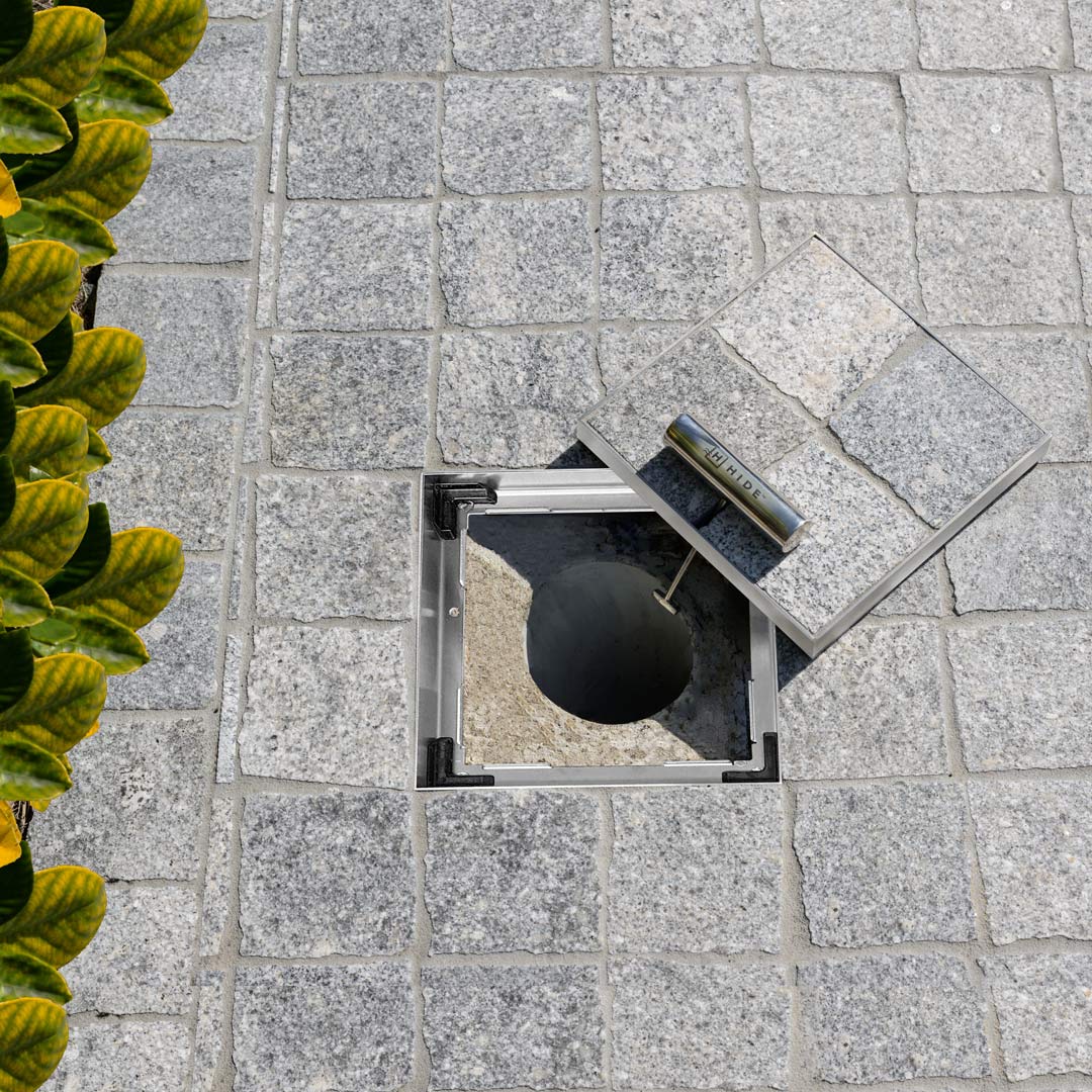 HIDE Access Cover with cobblestone infill